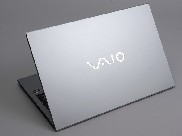 وایو با یک لپ تاپ جدید به بازار بازگشت: VAIO FL15