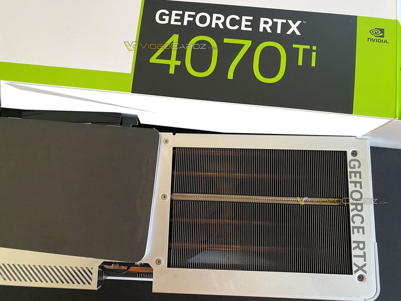 GIGABYTE RTX 4070 Ti AERO OC