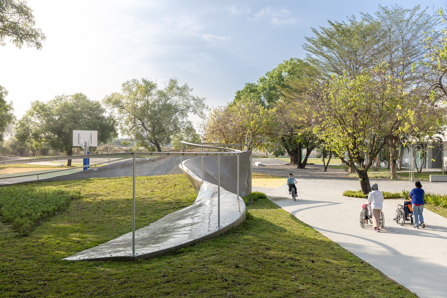 Park ‘n’ Play / JAJA Architects