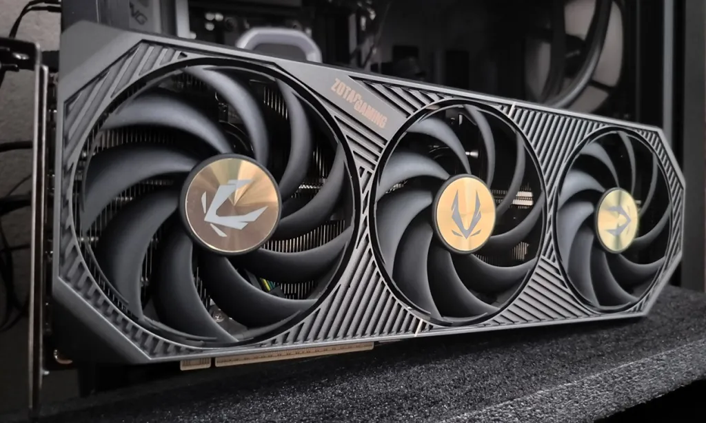 کارت گرافیک Zotac RTX 5070 Solid OC 12GB