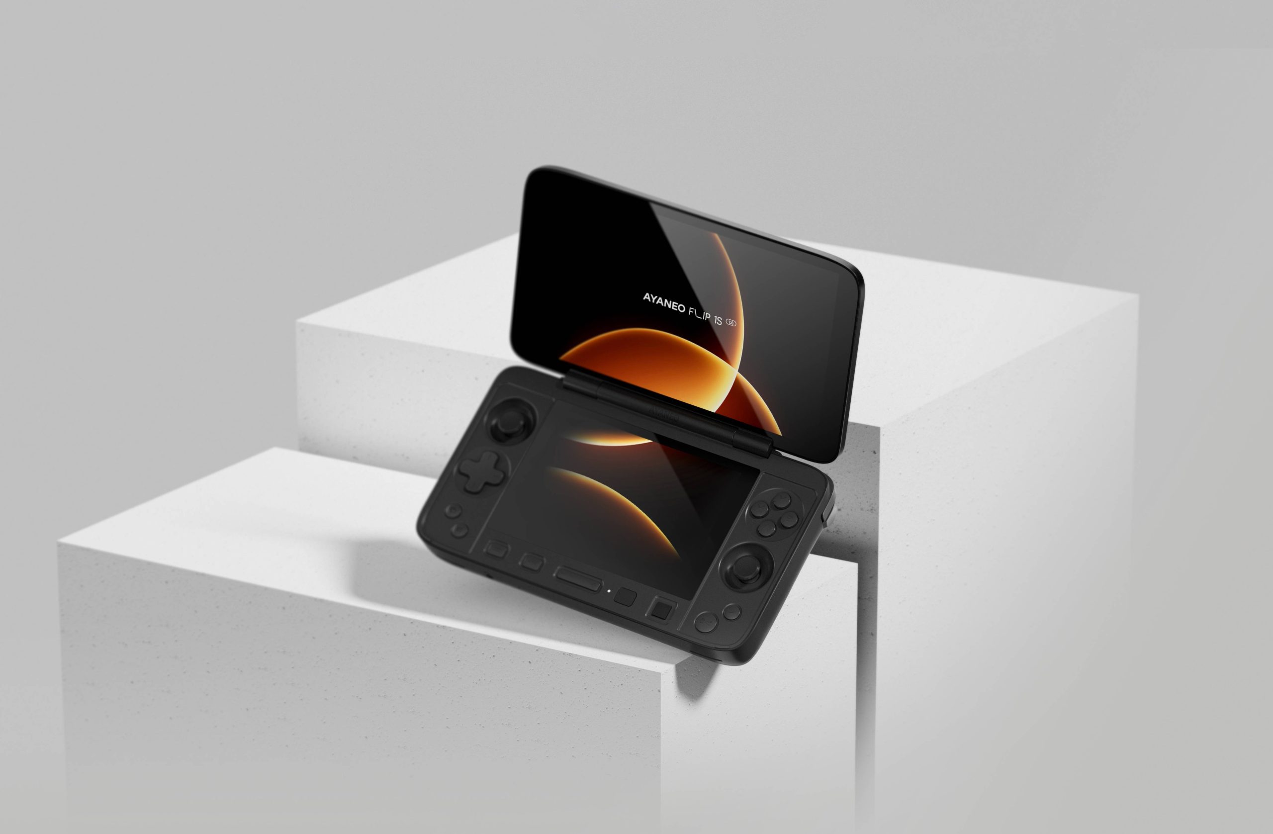 کنسول دو نمایشگر AYANEO Flip 1S DS با Ryzen HX 370 معرفی شد