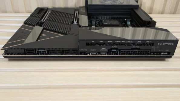 MSI MEG X870E Godlike