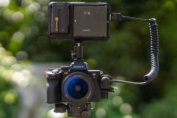 بهترین تنظیمات فیلم‌برداری دوربین Sony Alpha 7 برای خروجی سینمایی