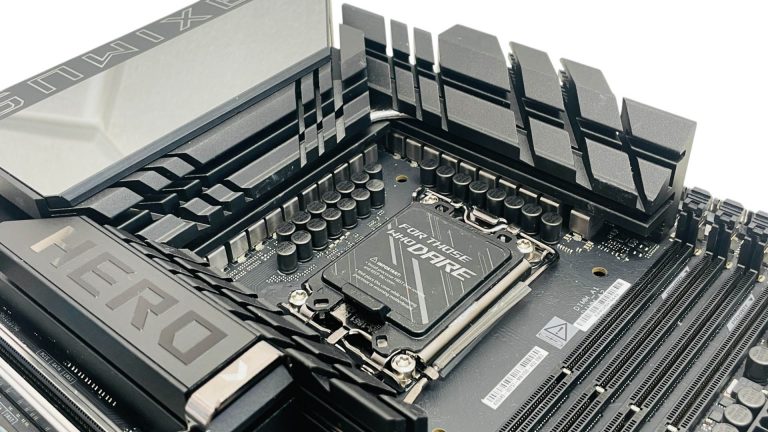 کالبدشکافی مدار تغذیه Z890؛ تحلیل پایداری Core Ultra 9 285K